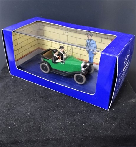 Kuifje modelauto - De Citroën Torpedo van de Jansens